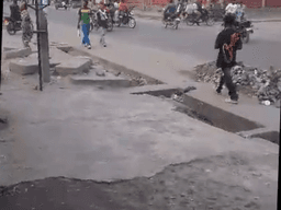 Vignette de Parcelle 500m² au croisement de 2 macadams - Ngiri-Ngiri, Kinshasa 2