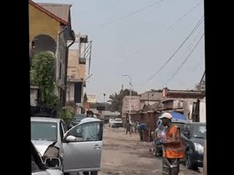 Vignette de Parcelle 500m² sur grande avenue - Kasa-Vubu, Kinshasa 4