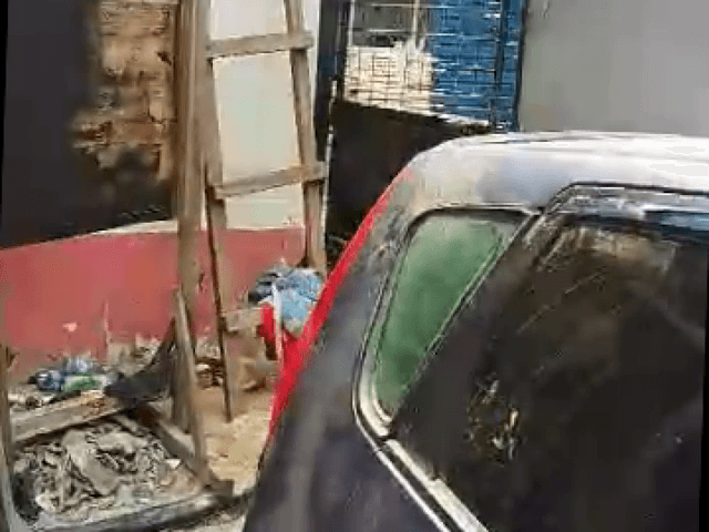 Parcelle 651m² sur macadam - Lingwala, Kinshasa in Kinshasa mediacongo 651m² (21x31m) https://www.mediacongo.net/annonce-m...