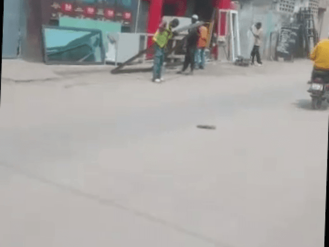 Parcelle 750m² sur avenue principale (Réf. OUA) - Kintambo, Kinshasa in Kinshasa mediacongo 750m² (30x25m) https://www.med...