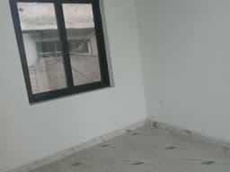 Vignette de Parcelle avec maison 3 chambres et 2 appartements indépendants - Binza Pigeon, Ngaliema 3