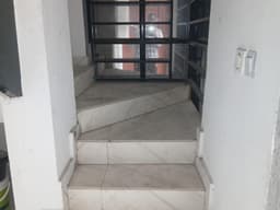 Vignette de Parcelle avec maison 3 chambres et 2 appartements indépendants - Binza Pigeon, Ngaliema 4