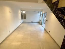 Vignette de Parcelle avec maison duplex 3 chambres - Kintambo, Kinshasa 6