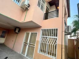 Vignette de Parcelle avec maison duplex 3 chambres - Kintambo, Kinshasa 10