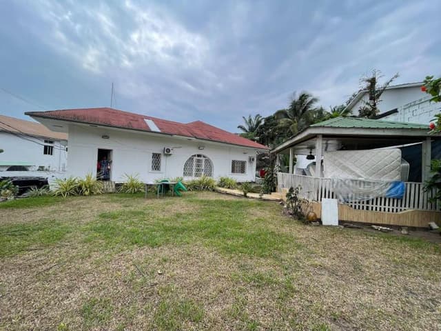 Parcelle avec villa 3 chambres sur 1000m² - Ngaliema (Réf. Palais de Marbre), Kinshasa in Kinshasa mediacongo 1000m² (25m ...