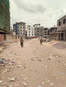Vignette de Parcelle cadastrée 364m² clôturée avec portail - Bandalungwa, Kinshasa 1