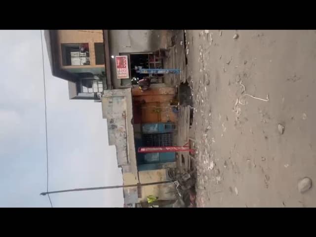 Parcelle commerciale en coin ouvert 21×30m - Commune de Kinshasa, Kinshasa in Kinshasa mediacongo 21x30m https://www.media...