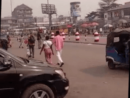 Vignette de Parcelle de 1 500 m² au Rond-Point Victoire - Kalamu, Kinshasa 1