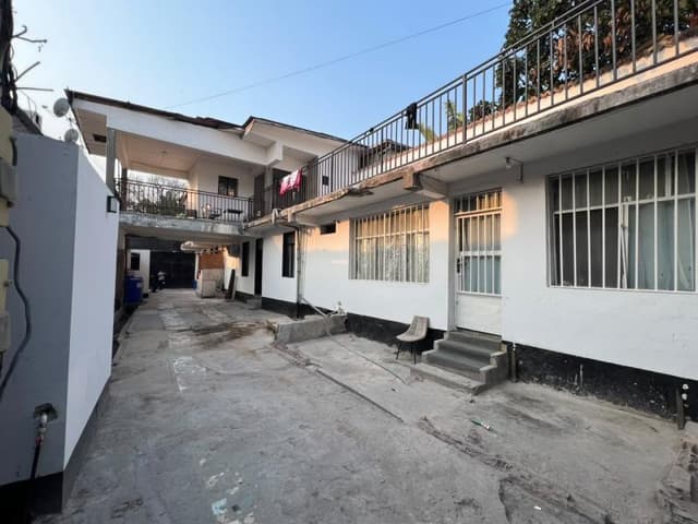 Parcelle locative 460 m² avec revenus de 3 000 $/mois - Macampagne, Ngaliema in Kinshasa mediacongo 460m² (10x46m) https:/...