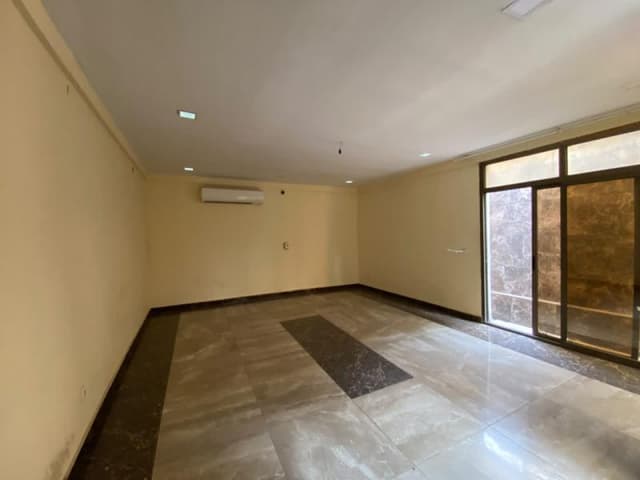 Résidence duplex 8 chambres sur 500m² - Avenue asphaltée, Ngaliema in Kinshasa 8 5 500m² (20m x 25m) mediacongo https://ww...