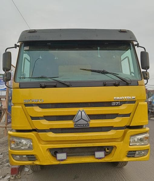 Sinotruk Howo Benne 30 Tonnes - Diesel 6 Cylindres - Lemba Sinotruk à Kinshasa Howo Benne 30 Tonnes Diesel Manuelle 6 cyli...