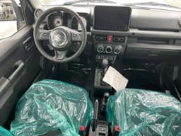 Vignette de Suzuki Jimny 2025 - Essence 4 cylindres neuf 0 km - Limete 2