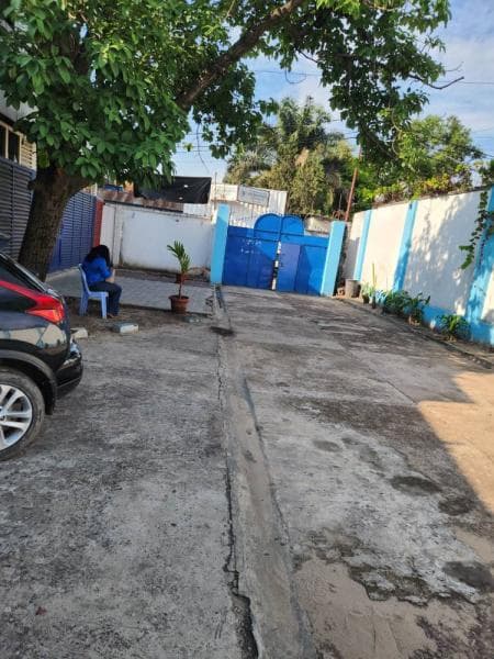Terrain 308 m² en vente - 4ème Rue Résidentiel, Limete, Kinshasa à Kinshasa 308m² mediacongo https://www.mediacongo.net/an...