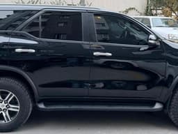Vignette de Toyota Fortuner 2018 - Essence Automatique 4 Cylindres - Gombe 8