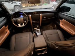 Vignette de Toyota Fortuner 2018 - Essence Automatique 4 Cylindres - Gombe 3