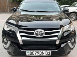 Vignette de Toyota Fortuner 2018 - Essence Automatique 4 Cylindres - Gombe 9