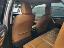 Vignette de Toyota Fortuner 2018 - Essence Automatique 7 places - Limete 3