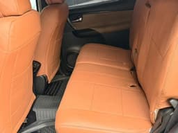 Vignette de Toyota Fortuner 2019 - Essence Automatique, 61 000 km - Gombe 5
