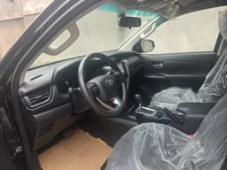 Vignette de Toyota Fortuner 2024 - Essence 4 cylindres automatique, 4 000 km - Kasa-Vubu 2
