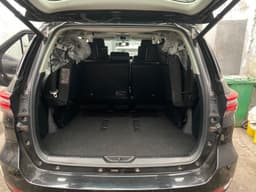 Vignette de Toyota Fortuner 2025 - 6 cylindres Essence, intérieur cuir - Gombe 5