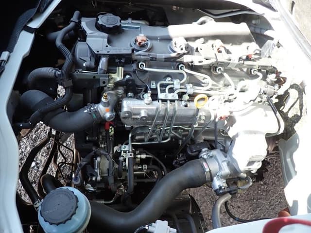 Toyota Hiace 2025 - Minibus 18 places Diesel neuf - Gombe Toyota in Kinshasa 2025 mediacongo Hiace Diesel https://www.medi...