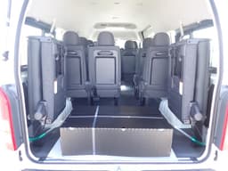 Vignette de Toyota Hiace 2025 - Minibus 18 places Diesel neuf - Gombe 5