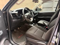 Vignette de Toyota Hilux 2025 - Diesel manuelle, 2 148 km - Limete 2
