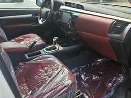 Vignette de Toyota Hilux 2025 - Pick-up Diesel Neuf 0 km - Gombe 2
