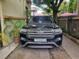 Vignette de Toyota Land Cruiser GX-R 2018 - V8 Essence Automatique - Kintambo 1