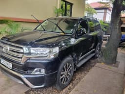 Vignette de Toyota Land Cruiser GX-R 2018 - V8 Essence Automatique - Kintambo 4