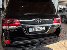 Vignette de Toyota Land Cruiser GX-R 2019 - Automatique Essence - Toit Ouvrant - Gombe 9