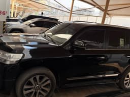 Vignette de Toyota Land Cruiser GX-R 2019 - Automatique Essence - Toit Ouvrant - Gombe 8