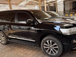 Vignette de Toyota Land Cruiser GX-R 2019 - Automatique Essence - Toit Ouvrant - Gombe 7
