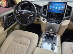 Vignette de Toyota Land Cruiser GX-R 2020 - V8 Essence Grand Touring - Limete 4