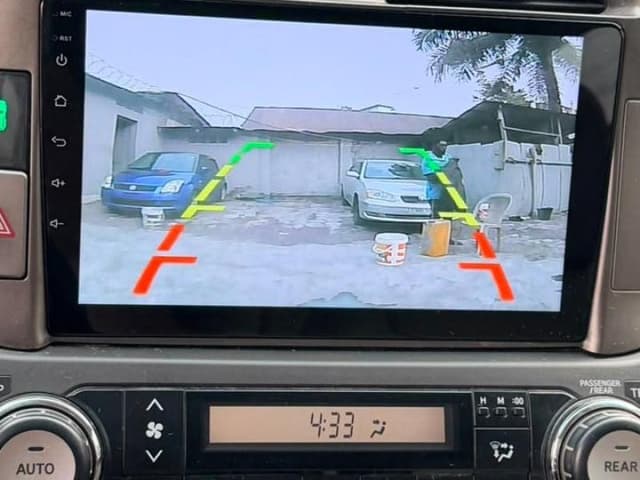 Toyota Land Cruiser Prado 2015 - Essence Automatique 4 cylindres - Gombe Toyota in Kinshasa 2015 4 cylindres mediacongo La...