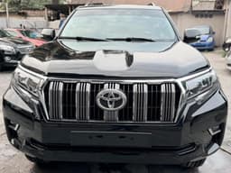 Vignette de Toyota Land Cruiser Prado 2015 modifié 2023 - Essence Automatique 26 000 km - Gombe 7