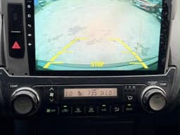Vignette de Toyota Land Cruiser Prado 2015 modifié 2023 - Essence Automatique 4 cylindres - Gombe 8