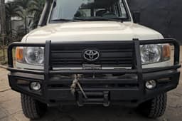 Vignette de Toyota Land Cruiser Prado 2020 - V6 Diesel Manuelle - Gombe 1