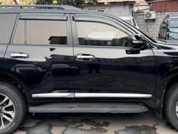Vignette de Toyota Land Cruiser Prado 2022 - Essence Automatique 4 Cylindres - Gombe 8