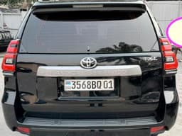 Vignette de Toyota Land Cruiser Prado 2022 - Essence Automatique 4 Cylindres - Gombe 9