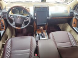Vignette de Toyota Land Cruiser Prado 2023 - Essence Automatique, Intérieur Cuir - Gombe 2