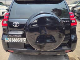 Vignette de Toyota Land Cruiser Prado 2023 - Essence Automatique, Intérieur Cuir - Gombe 10