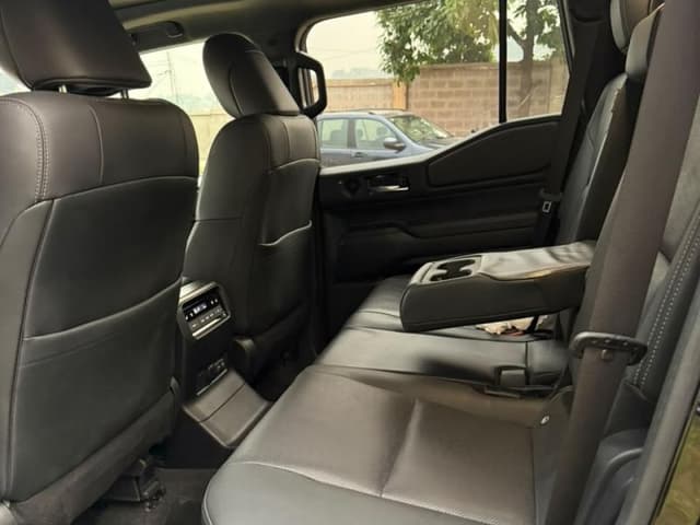 Toyota Land Cruiser Prado 2025 - Essence Automatique Full Options - Ngaliema Toyota in Kinshasa Land Cruiser Prado 2025 Es...