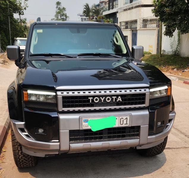 Toyota Land Cruiser Prado Adventure 2025 - Essence Automatique 5 000 km - Gombe Toyota à Kinshasa Land Cruiser Prado Adven...