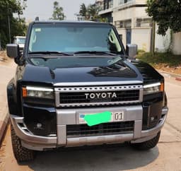 Vignette de Toyota Land Cruiser Prado Adventure 2025 - Essence Automatique 5 000 km - Gombe 1
