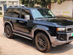 Vignette de Toyota Land Cruiser Prado Adventure 2025 - Essence Automatique 5 000 km - Gombe 8