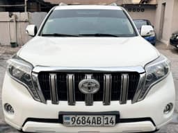 Vignette de Toyota Land Cruiser Prado TXL 2015 - Essence Automatique 43 000 km - Gombe 3
