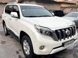 Vignette de Toyota Land Cruiser Prado TXL 2015 - Essence Automatique 43 000 km - Gombe 4
