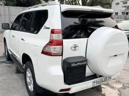 Vignette de Toyota Land Cruiser Prado TXL 2015 - Essence Automatique 43 000 km - Gombe 9