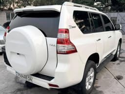 Vignette de Toyota Land Cruiser Prado TXL 2015 - Essence Automatique 43 000 km - Gombe 3